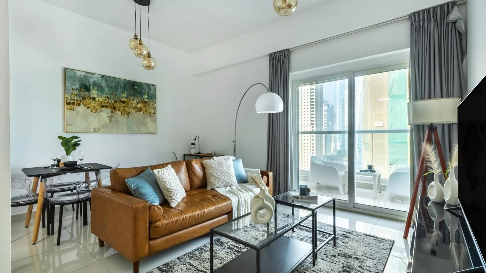 Stunning Space With Full Marina View Dubai