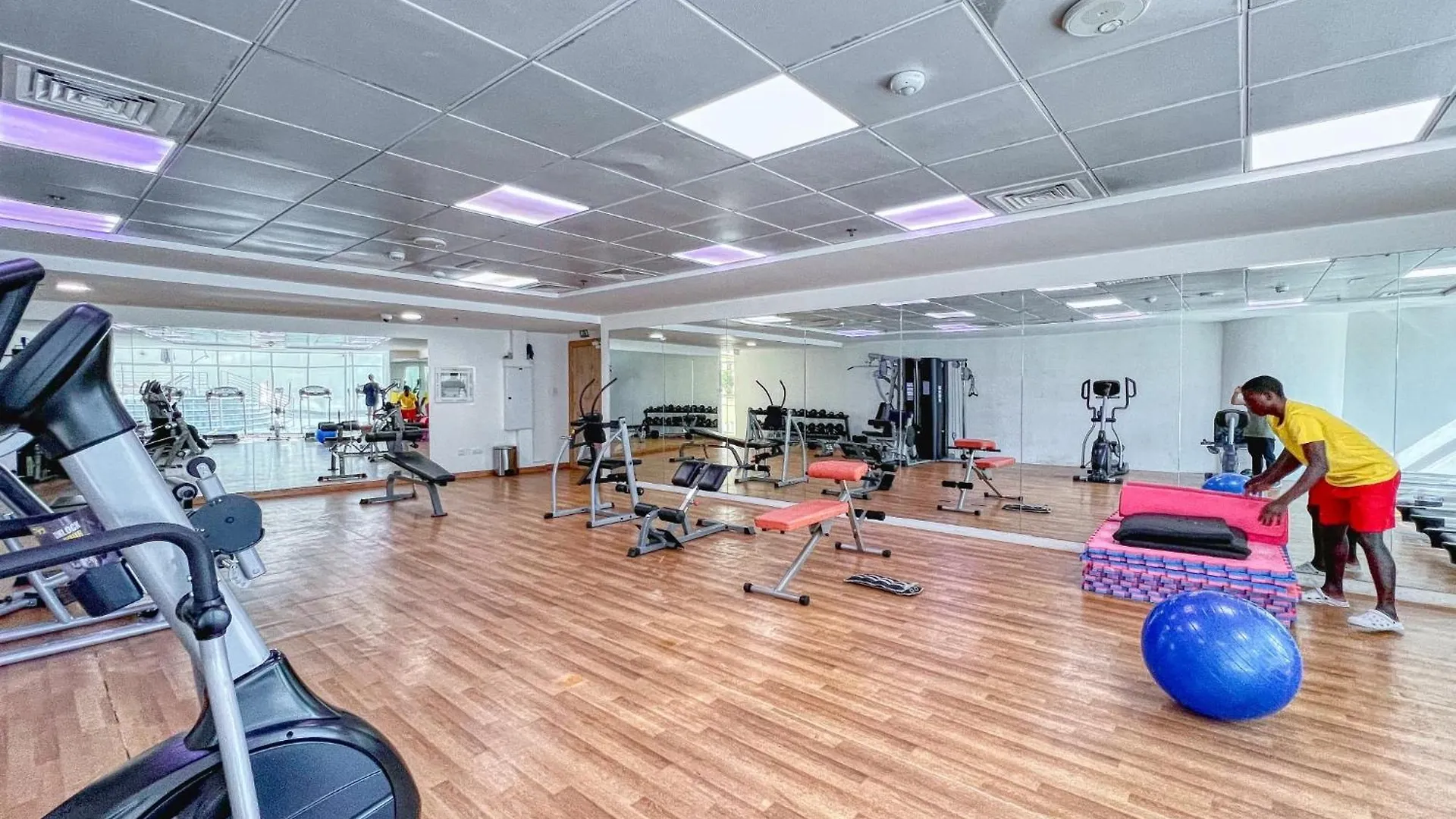 Stunning Space With Full Marina View Dubai United Arab Emirates